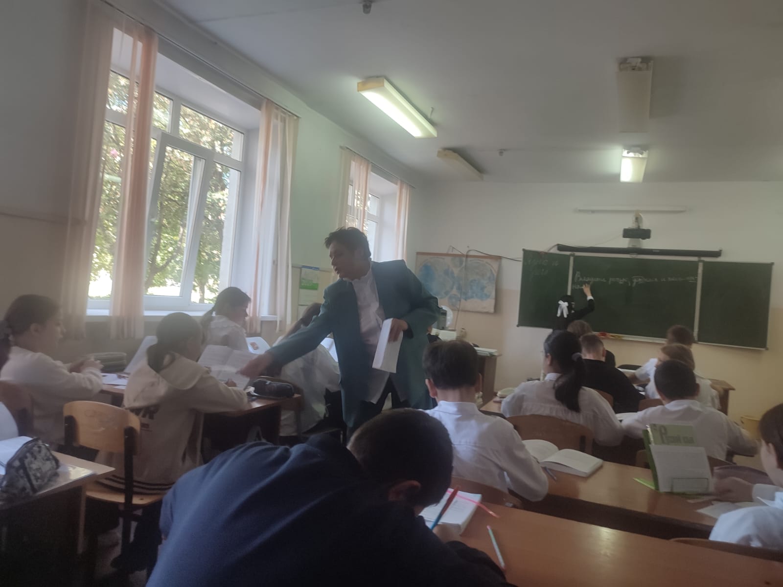 image 27 10 25 04 18